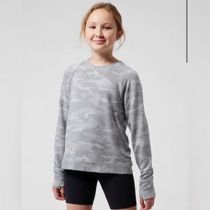 Nice purple hoodie with pocket 😄😄😄